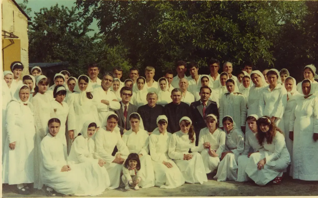Botez nou-testamentar organizat de Biserica Elim, din arhiva anilor '90